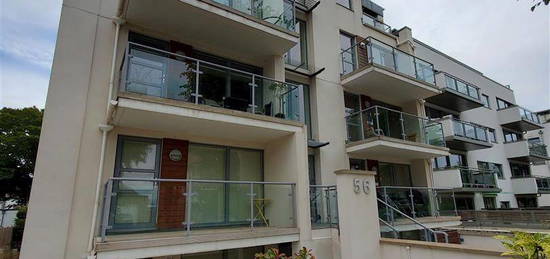 Flat to rent in Palmeira Avenue, Hove BN3