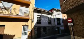 Casa adosada en Arenas de San Pedro