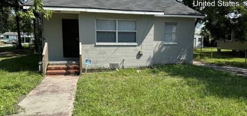 1169 W 30th St, Jacksonville, FL 32209