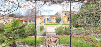 Villa  à vendre, 5 pièces, 4 chambres, 172 m²