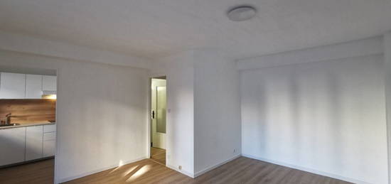 Studio  à louer, 1 pièce, 29 m², Étage 1/–