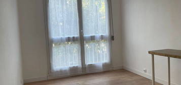 Appartement 1 pièce 20 m2 - CHU / Ile de Nantes / Beaulieu