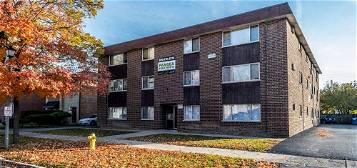 2115 S  4th Ave  #102, Maywood, IL 60153