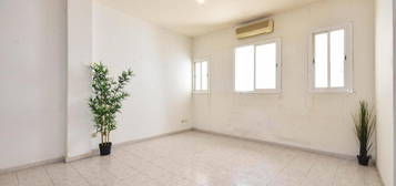 Piso en venta en Barcelona - Calle Jonqueres, Sant Pere, Sta. Caterina i la Ribera