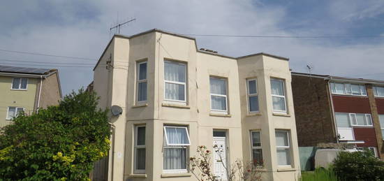 Flat to rent in The Beeches, Salisbury SP1