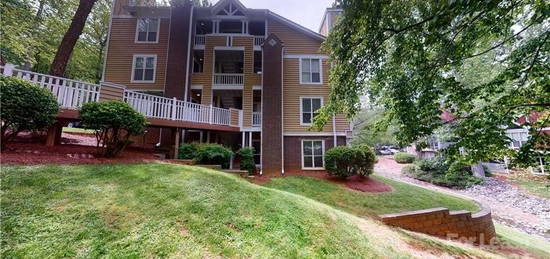 2516 Cranbrook Ln Apt 7, Charlotte, NC 28207