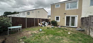 Property to rent in Fowler, Stantonbury, Milton Keynes MK14