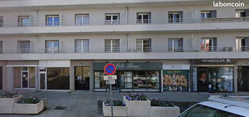 Appartement et local commercial attenant