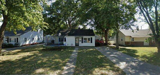 1216 E  3rd St, Mount Vernon, IN 47620