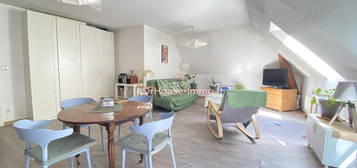 Appartement duplex T3 dans résidence boisée