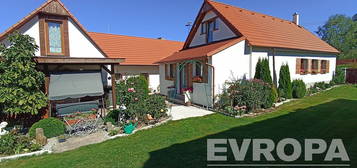 Prodej  chalupy 176 m², pozemek 1 877 m²