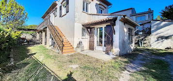 Villa  à vendre, 7 pièces, 5 chambres, 140 m²