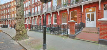 1 bedroom ground floor flat for sale