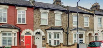 3 bed terraced house for sale