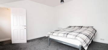 Shared accommodation to rent in Meriden Street, Coventry CV1