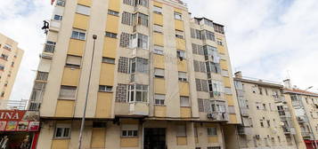 Apartamento T1 à venda em Amadora