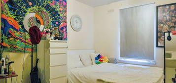 Flat for sale in Lee Park, London SE3