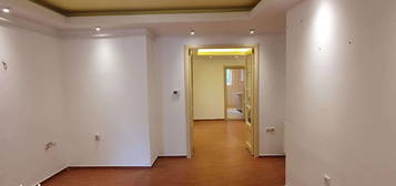 Apartament parter, 3 camere, Piata Domenii