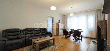 Apartament cu 3 camere langa Satul Francez