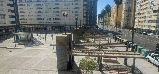 Piso en plaza De Madrid, La Laguna, Cádiz