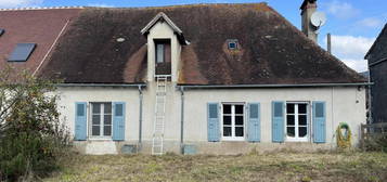 Jolie maison de caractère, avec grange et grand jardin