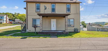 16 Eggers Ave #2, Belle Vernon, PA 15012