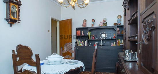 Apartamento T3 em Queluz