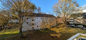 *** Kernsanierte Mietwohnung mit Balkon in grüner Lage *** Erstbezug!