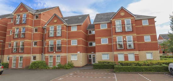 Flat to rent in Signet Square, Stoke, Coventry CV2