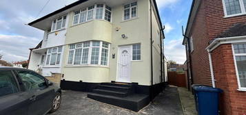 4 bedroom detached house to rent