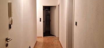 Sehr schöne 3ZKB-Wohnung in Lemberg zu vermieten.