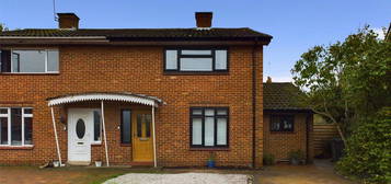 2 bed semi-detached house for sale