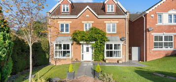 5 bedroom detached house for sale