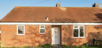 2 bedroom detached bungalow for sale