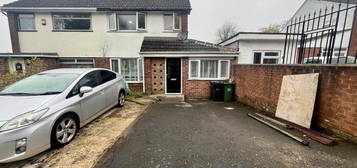 3 bedroom semi-detached house to rent