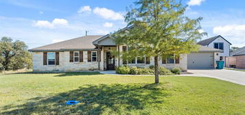 126 Spanish Oak Trl, Cameron, TX 76520