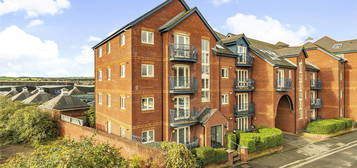 3 bed flat for sale