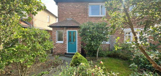 2 bedroom semi-detached house for sale