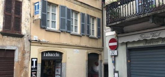 Monolocale all'asta in via G. Garibaldi, 1