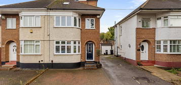 4 bed semi-detached house for sale