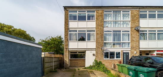 End terrace house for sale in Bremer Road, Staines TW18