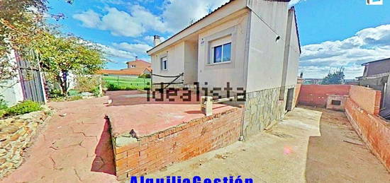 Casa o chalet independiente en venta en calle Mondéjar