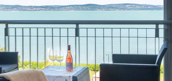 Exclusive lakeside apartment at Balaton