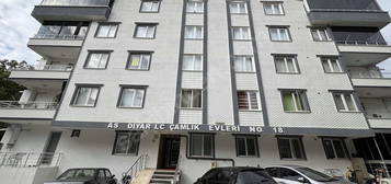 ÇAMLIK CAMİİ MEVKİİ YENİ BİNA ARAKAT GÜNEY CEPHE 2+1