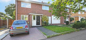 Flat to rent in Cherry Tree Rise, Buckhurst Hill IG9