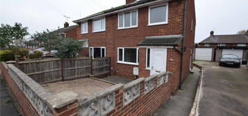 3 bedroom semi-detached house to rent