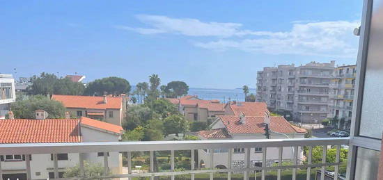 Cros de cagnes, vue mer, f1 dernier etage, parking