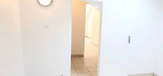 Appartement  à louer, 2 pièces, 1 chambre, 31 m²