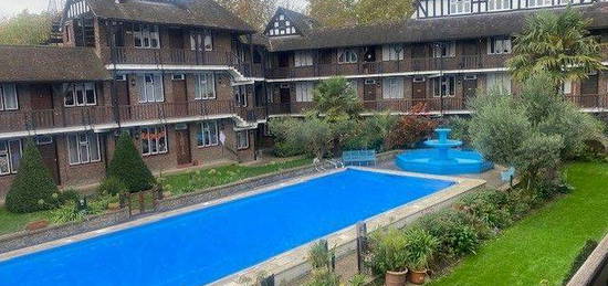 Studio to rent in Tudor Close, Brixton Hill, London SW2