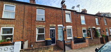 Terraced house to rent in Beaconsfield Road, Bedford MK41